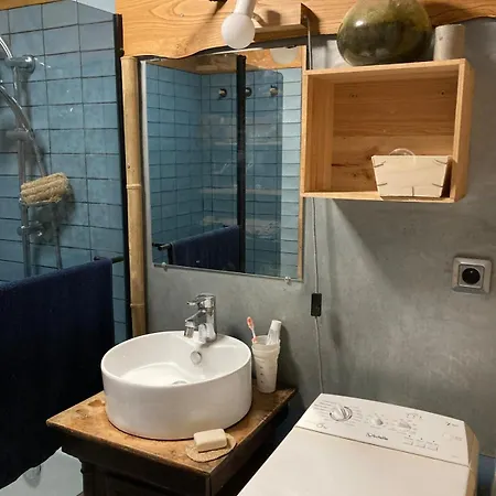 Quartier Calme Et Parking Gratuit Apartamento *